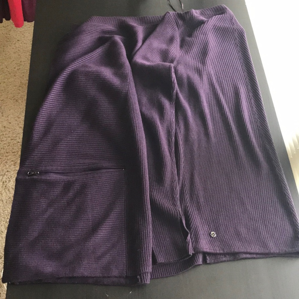 Lululemon Sweater - 8